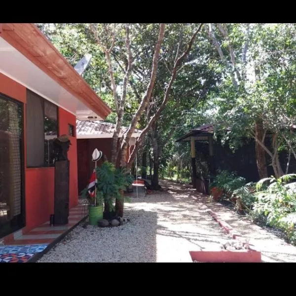 Villa De Los Monos, casitas equipadas โรงแรมในปลายาคอนชัล