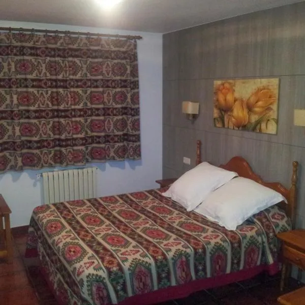 Apartamentos Petronilla, viešbutis mieste Benasque