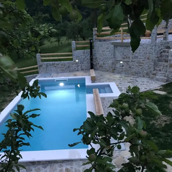 Farmhouse Cvetje: Robidišče şehrinde bir otel