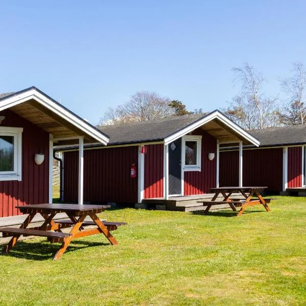 Rödlix Vandrarhem & Camping, hótel í Bua