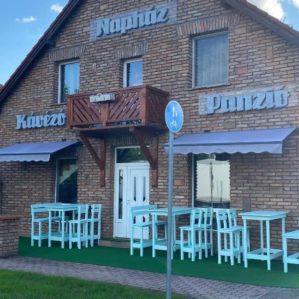 Napház Panzió, hotell i Poroszló