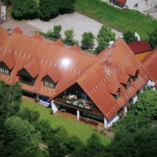 Ferienwohnung/ Ferienresidenze Manuela, hotel di Pottenstein