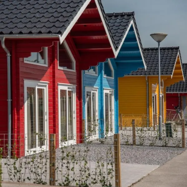 Luxe Chalets in Zeeland aan de kust, hotel din Tholen