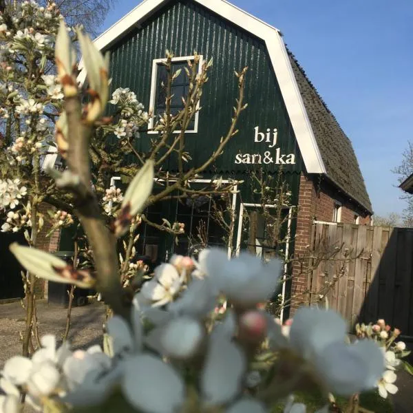 bij San & Ka, hôtel à Medemblik