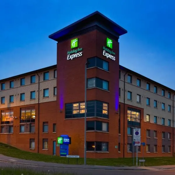 Holiday Inn Express London Luton Airport, an IHG Hotel, hotell i Luton