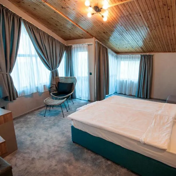 White House Family Hotel Spa zone, khách sạn ở Balchik