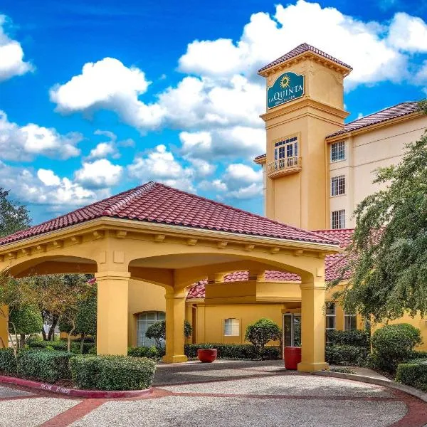 La Quinta by Wyndham Dallas North Central, hotel a Dallas