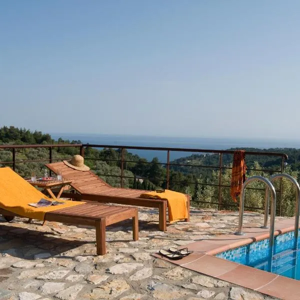 Alonissos Poikilma Villas - luxury villas in Alonissos in nature with private pools, hotel sa Votsi