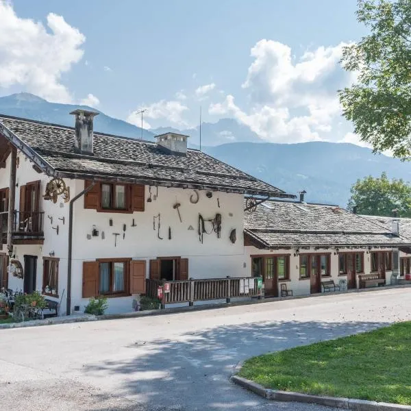 Appartamento Adamello 13, hotel v mestu Madonna di Campiglio