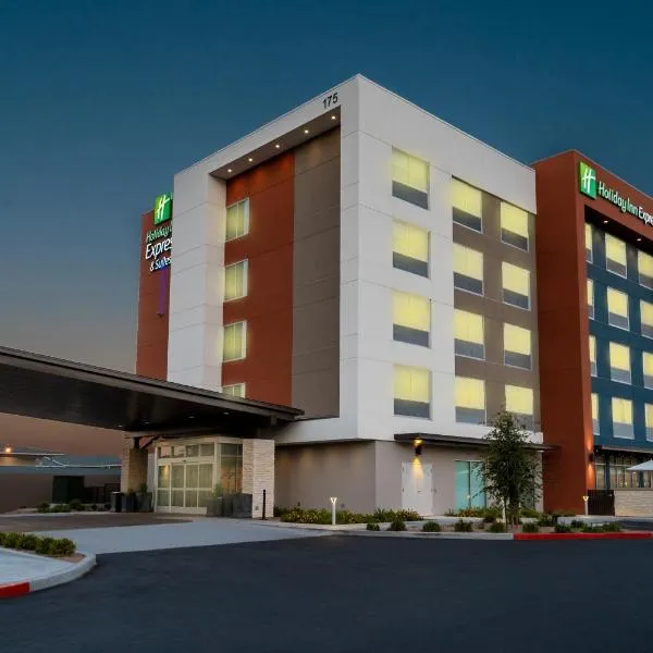 Holiday Inn Express & Suites - Las Vegas - E Tropicana, an IHG Hotel, khách sạn ở Las Vegas