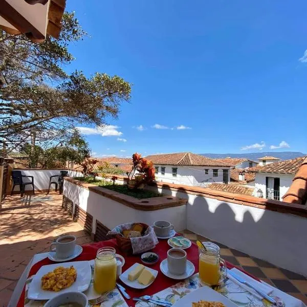 La Casa Del Arbol Hotel Boutique Villa de Leyva、ビージャ・デ・レイバのホテル