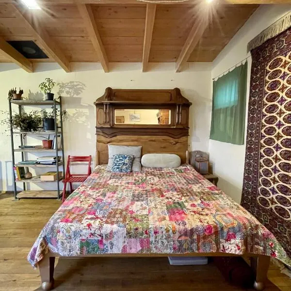 Cozy cottage in countryside close to Tbilisi, hotel din Ananuri