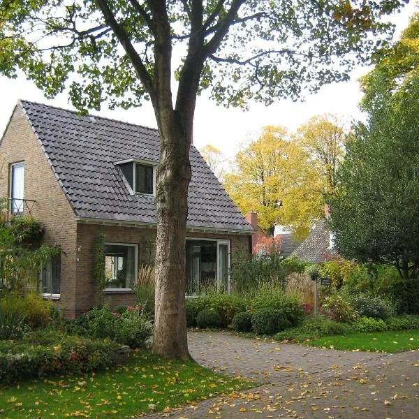 B&B De Esdoorn, hotel en Zeijerveen