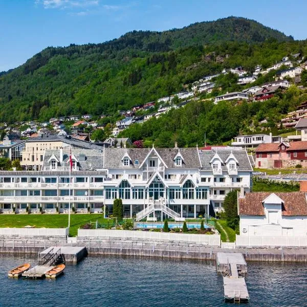 Hofslund Fjord Hotel、ソルヴォーンのホテル