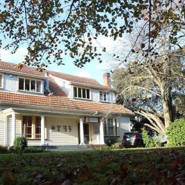 Nyima Tashi Buddhist Centre, hotel in Auckland