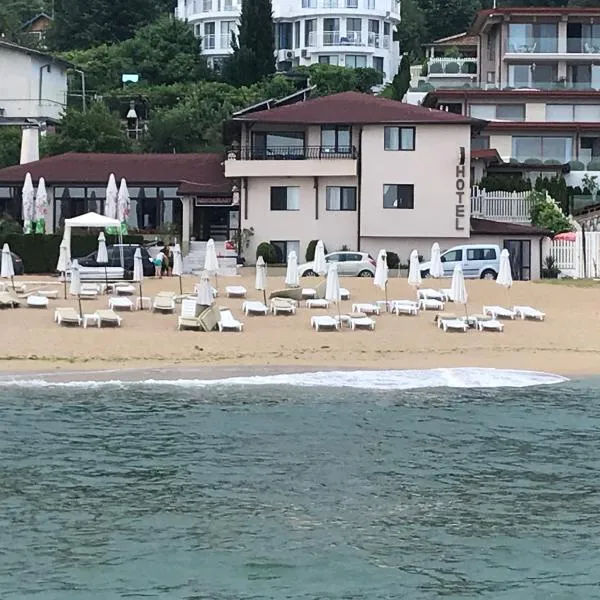 Family Hotel Piter, viešbutis Auksinėse Smiltyse