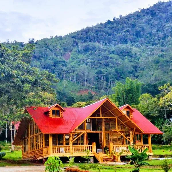 HASSINGER RANCH Cabañas, hotel Oxapampában