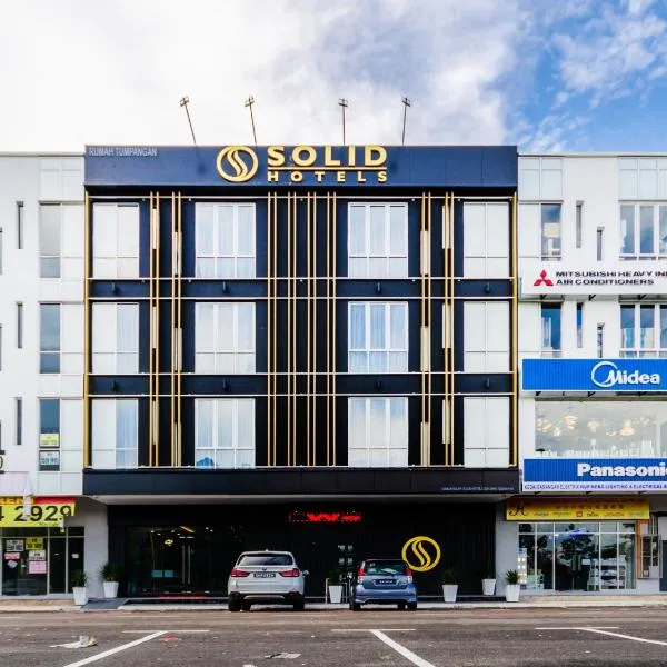 Solid Hotels, hotel i Kampong Kuala Masai