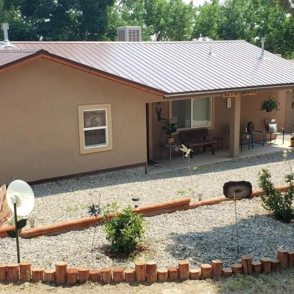 Grizzly Roadhouse Bed and Breakfast, hotel in Cortez