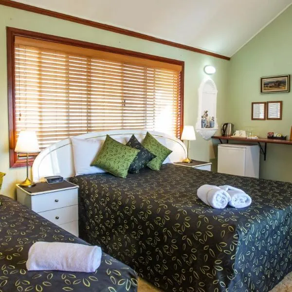 Ainslie Manor Bed and Breakfast, hotel di North Lakes