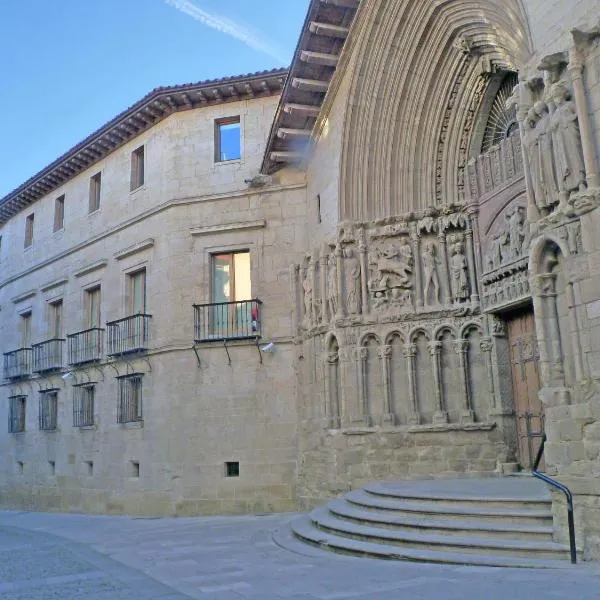 Calle San Bartolomé, 7 - 2. Piso Turístico – hotel w mieście Logroño