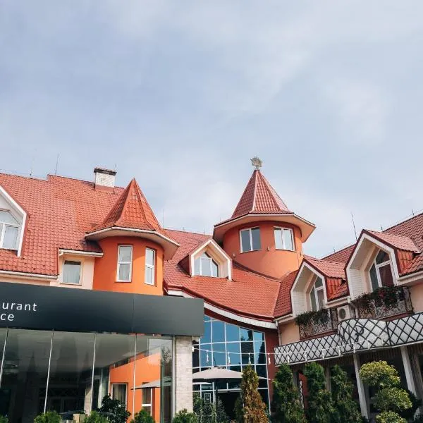 V&P HOTEL & Restaurant, khách sạn ở Khust