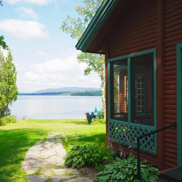 Le Cent, hotell i Saguenay