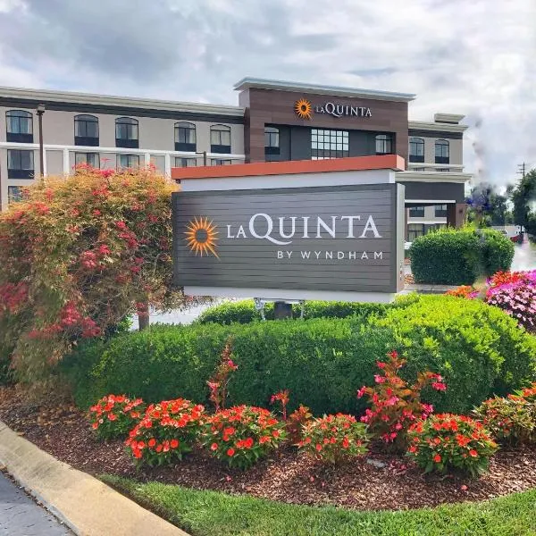 La Quinta by Wyndham Clarksville, hotel sa Clarksville