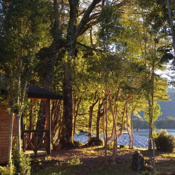 Cabañas Parque Michimahuida, מלון בצ'איטן