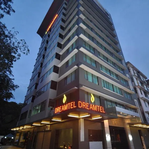 Dreamtel Kota Kinabalu, hotel v destinaci Likas