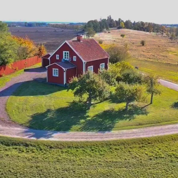 STUBBET - Charming - Newly Remade Villa, hotell i Vadstena