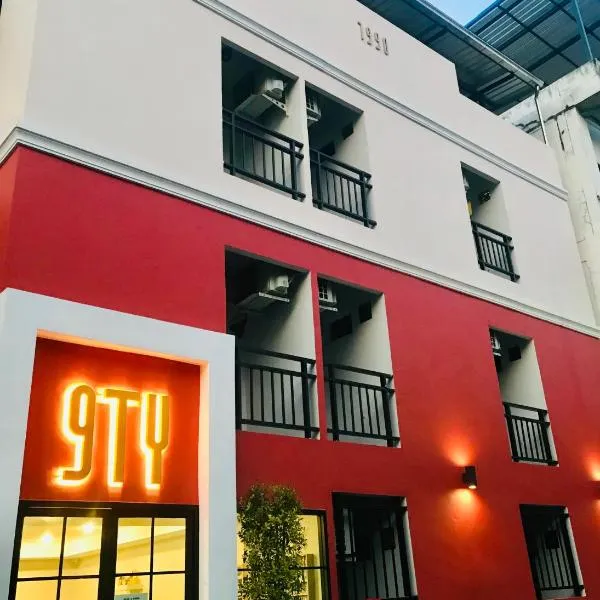 9TY hotel (ninety hotel), ξενοδοχείο σε Pathum Thani