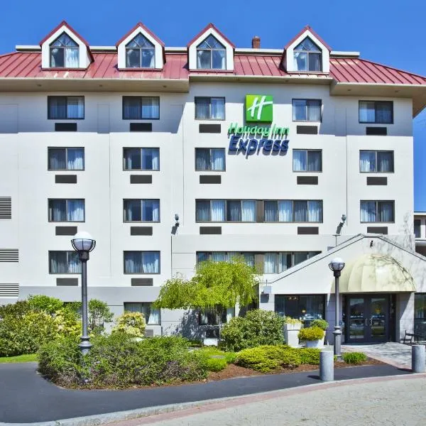 Holiday Inn Express Boston-Waltham, an IHG Hotel, hotel v destinaci Waltham