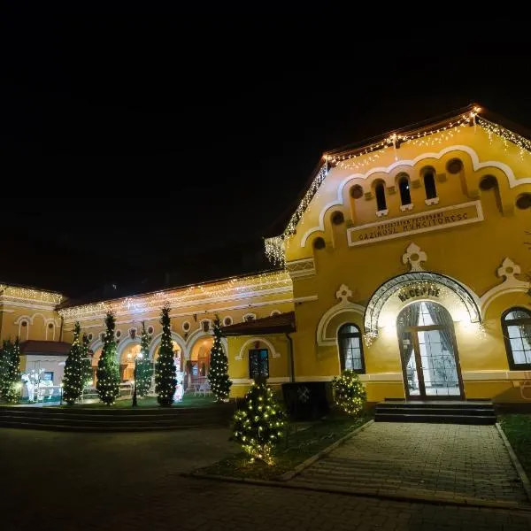 Hotel La Belle Epoque – hotel w mieście Petroszany