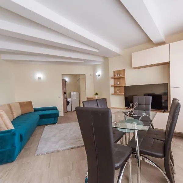 Luxury Desing Apartment, viešbutis mieste Piteštis