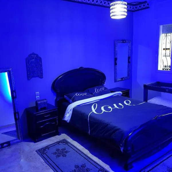 Luxe appartement Nour D'asilah free wifi 5G, hotel v mestu Asilah