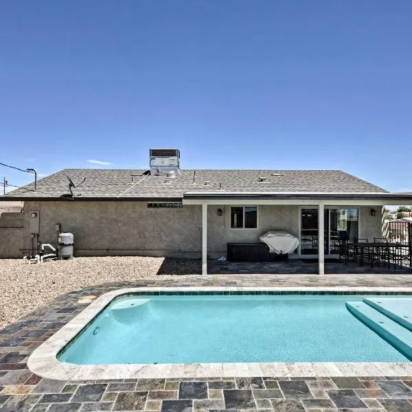 Lake Havasu Home with Pool and Mtn Views, Near Marina, hotel a Lake Havasu City