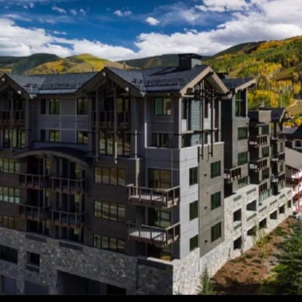 LUXURY, meters to Lionshead Gondola. THE LION, hotell i Vail