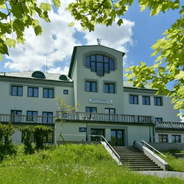 Spa Resort Libverda - Hotel Panorama, хотел в Weissbach