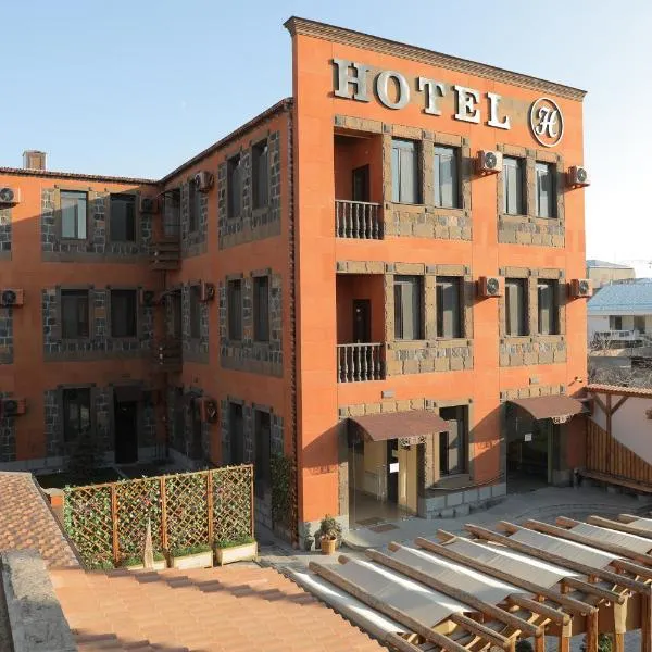 H Resort Hotel Vagharshapat Armenia, hotel u gradu 'Armavir'