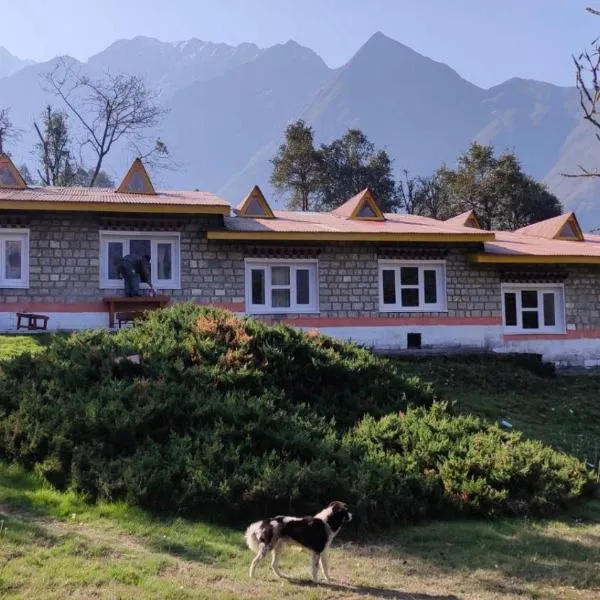 Lukla Airport Resort Lukla, хотел в Kongde