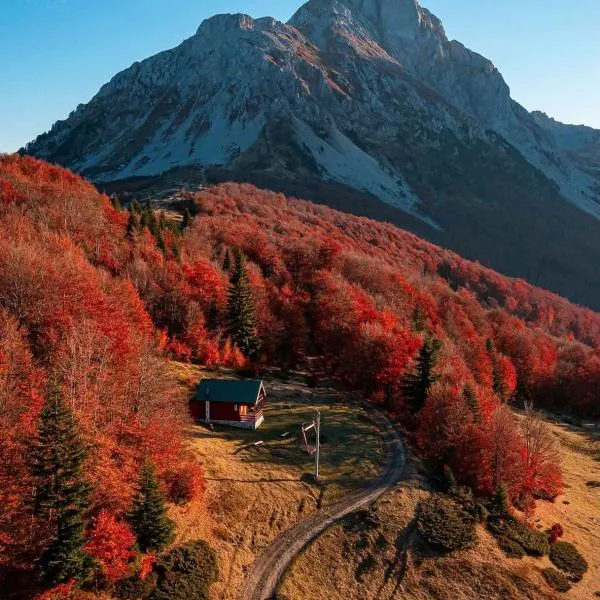 Mountain House Komovi-Radunovic, готель у місті Andrijevica