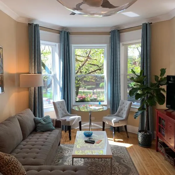 1F Cozy Home in Little Italy near Downtown West Loop United Center, hotel u gradu Čikago