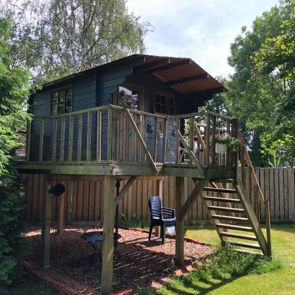 Treehouse op het platteland van Huize Ouwervelden, hotel Bergen op Zoomban