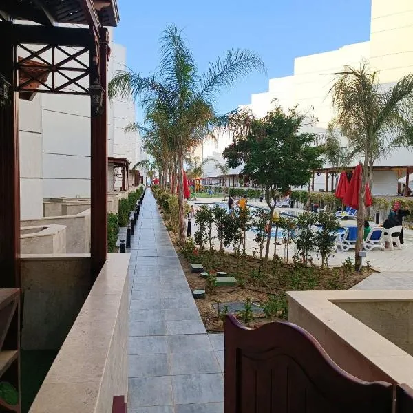 portosaid resort منتجع بورتوسعيد شاليه ارضي مع جاردن: Port Said şehrinde bir otel