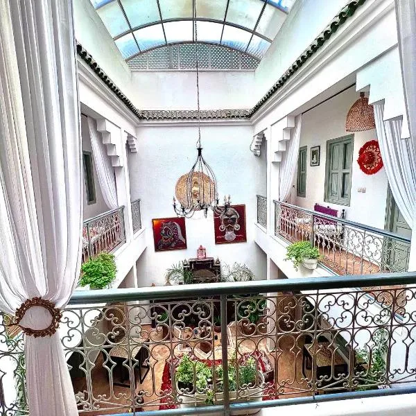 Riad Dar Chadia: Marakeş'te bir otel