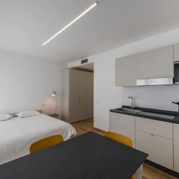 Modern Studios Mendrisio, hotelli kohteessa Mendrisio