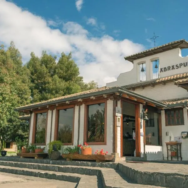 Hotel Hacienda Abraspungo, khách sạn ở San Antonio