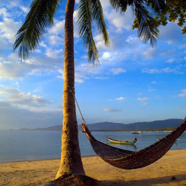 At Samui Haus, hótel í Lipa Noi