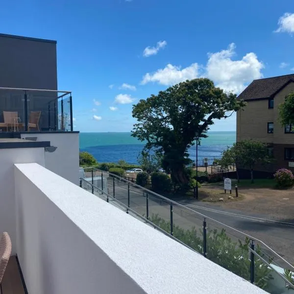 The Bay house Apartments , shanklin, hotel di Shanklin